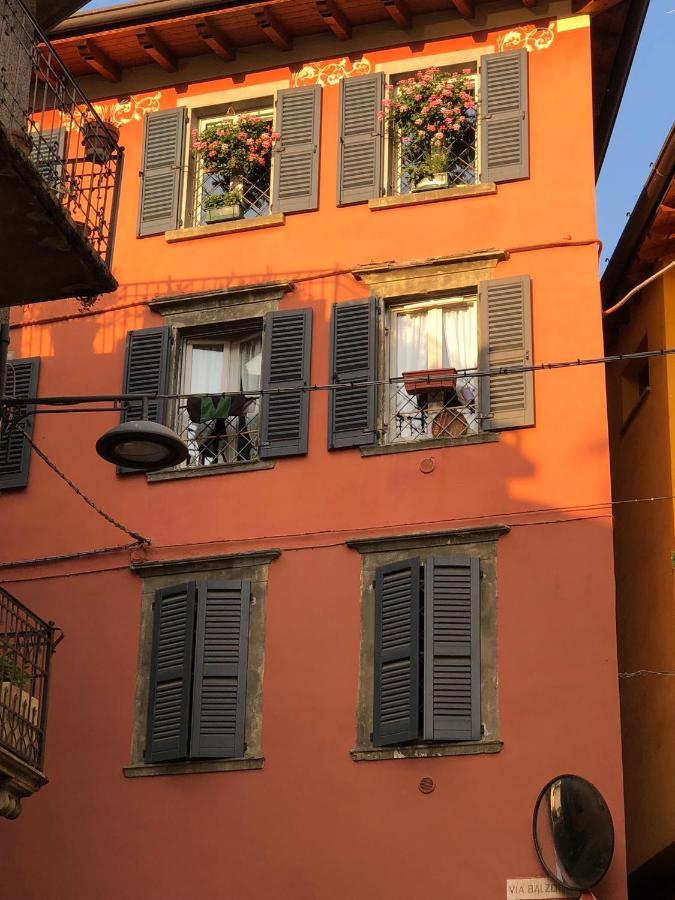 Casa Dana Lägenhet Sale Marasino Exteriör bild